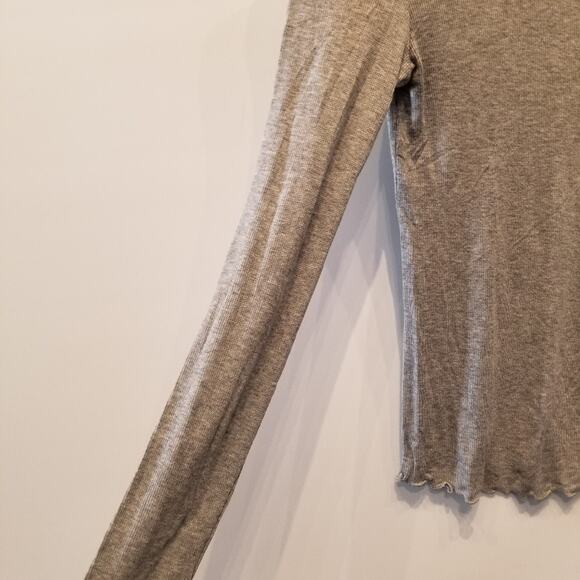 Abound Grey Light Weight Turtleneck Long Sleeve Comfortable Women's Size Small - Picture 6 of 9
